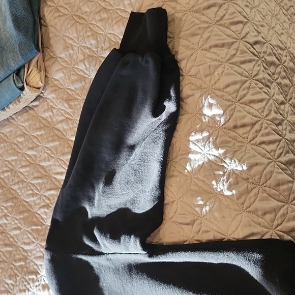 Turtle neck sweatshirt black - Picture 2 of 4